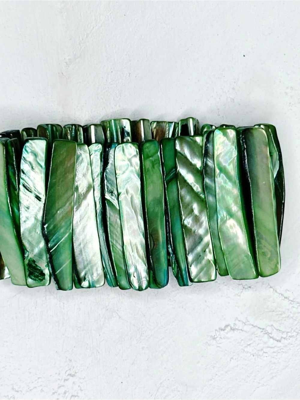 987L. Green Shell Stretch Bracelet